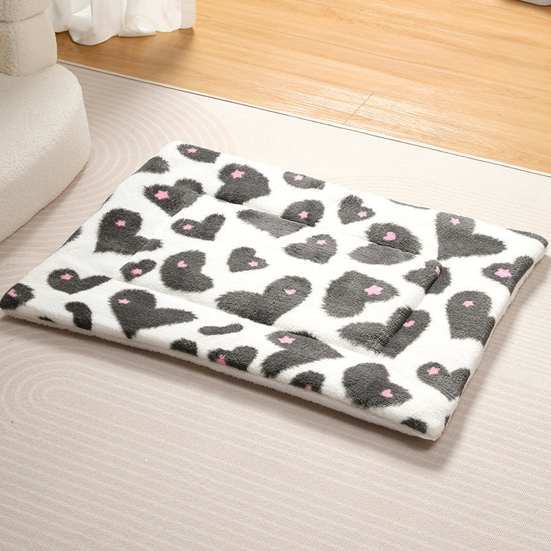 Hot Selling Cute Cat Blanket Pet Winter Warm Coral Velvet Pet Dog Cat Blanket Autumn And Winter Pet Supplies
