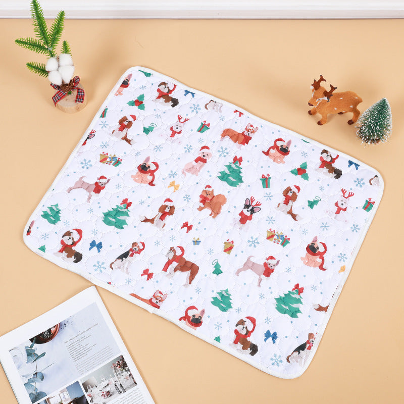 Christmas Style Absorbent Urine Pad Non-slip And Easy To Dry