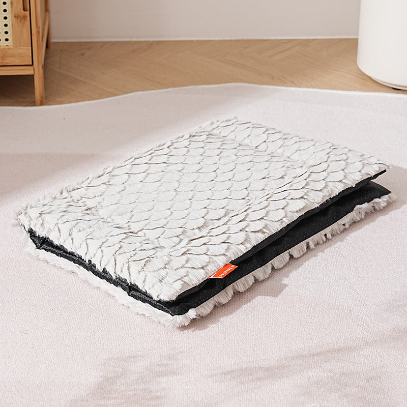 Pv Wool Cushion With Fish Scale Pattern For Dog, Warm Kennel For Autumn And Winter, Cat's Nest, Sleeping Pad, Cat Mat, Dog Cushion