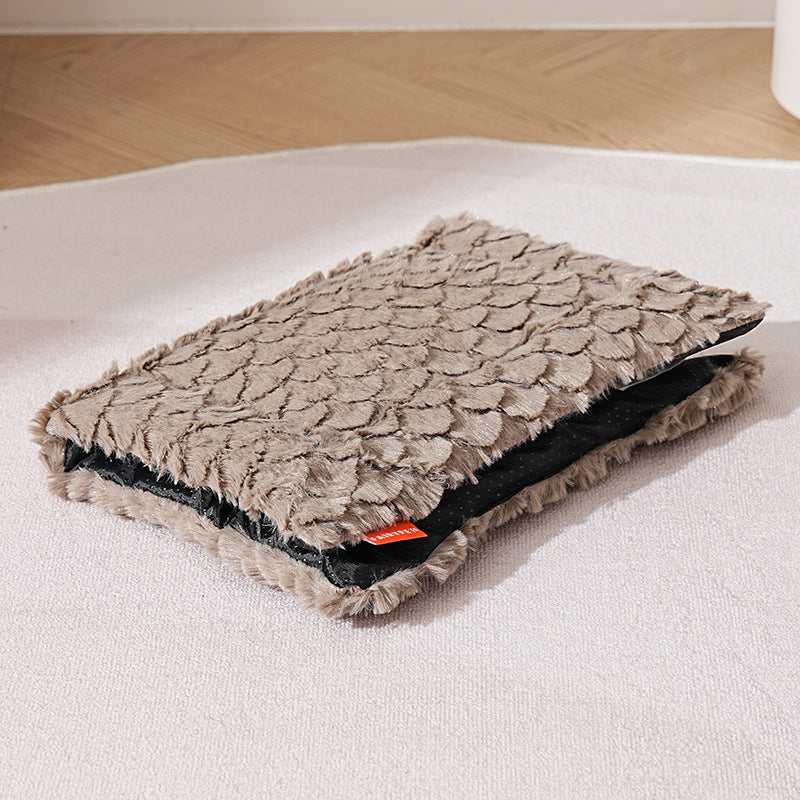 Pv Wool Cushion With Fish Scale Pattern For Dog, Warm Kennel For Autumn And Winter, Cat's Nest, Sleeping Pad, Cat Mat, Dog Cushion