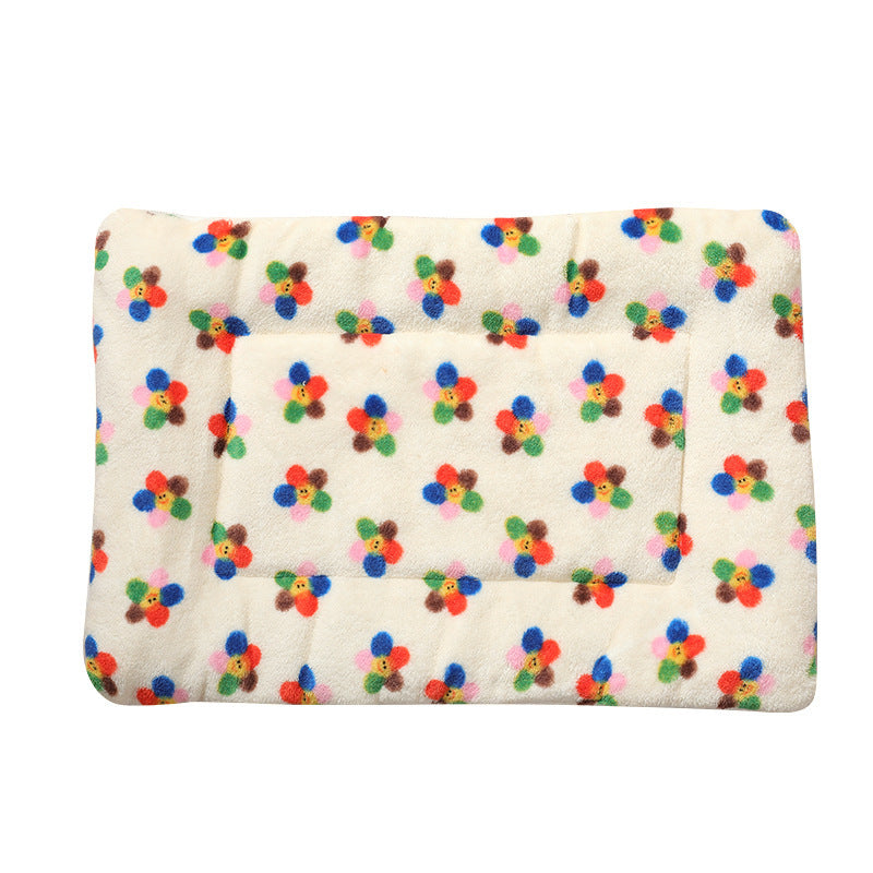 Hot Selling Cute Cat Blanket Pet Winter Warm Coral Velvet Pet Dog Cat Blanket Autumn And Winter Pet Supplies