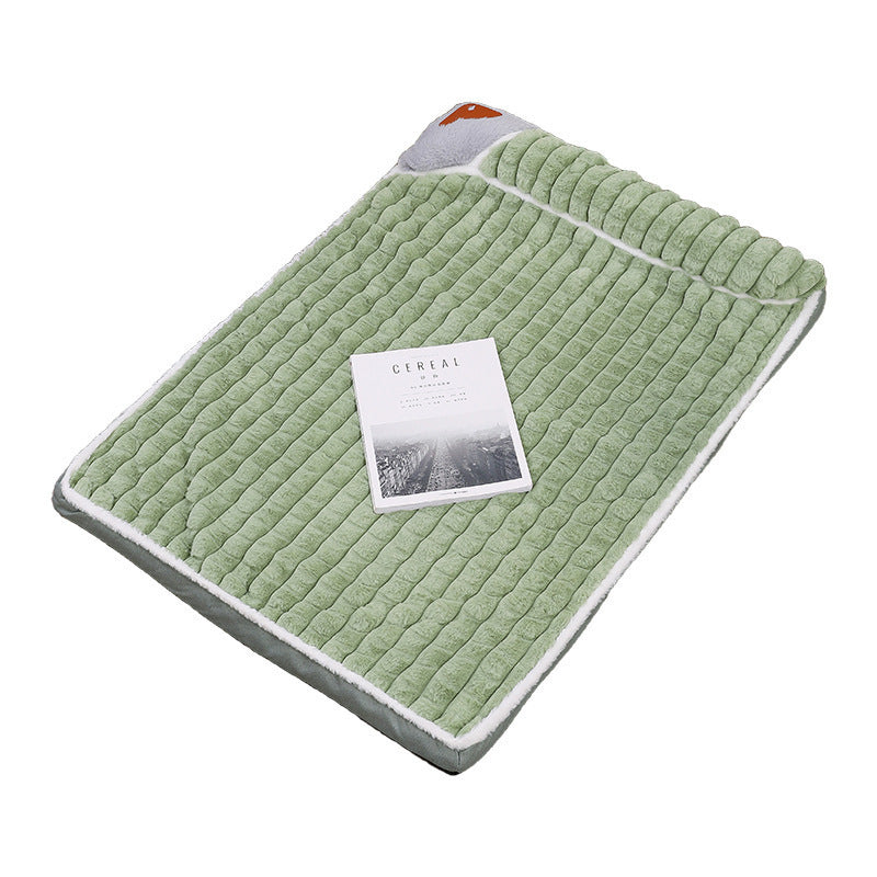 New Winter Warm Removable Pet Cat Pad Dog Pad Doghouse Sleeping Pad Pet Supplies Large, Medium And Small Sleeping Beds
