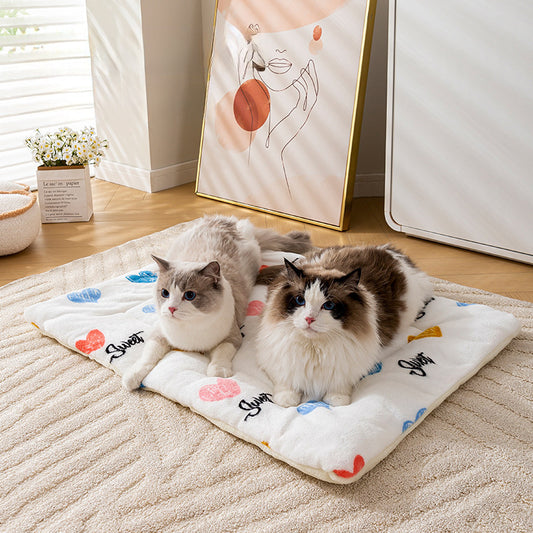 Hot Selling Cute Cat Blanket Pet Winter Warm Coral Velvet Pet Dog Cat Blanket Autumn And Winter Pet Supplies