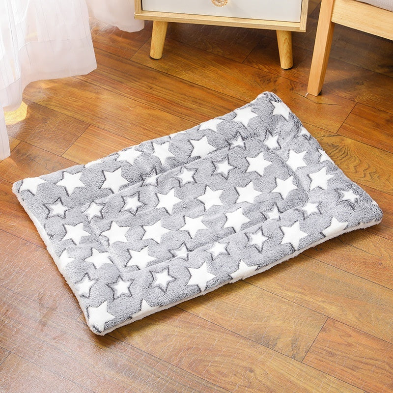 Thickened Autumn And Winter Warm Dogs And Cats Floor Mat Cat Dog Sleeping Universal Pet Bed